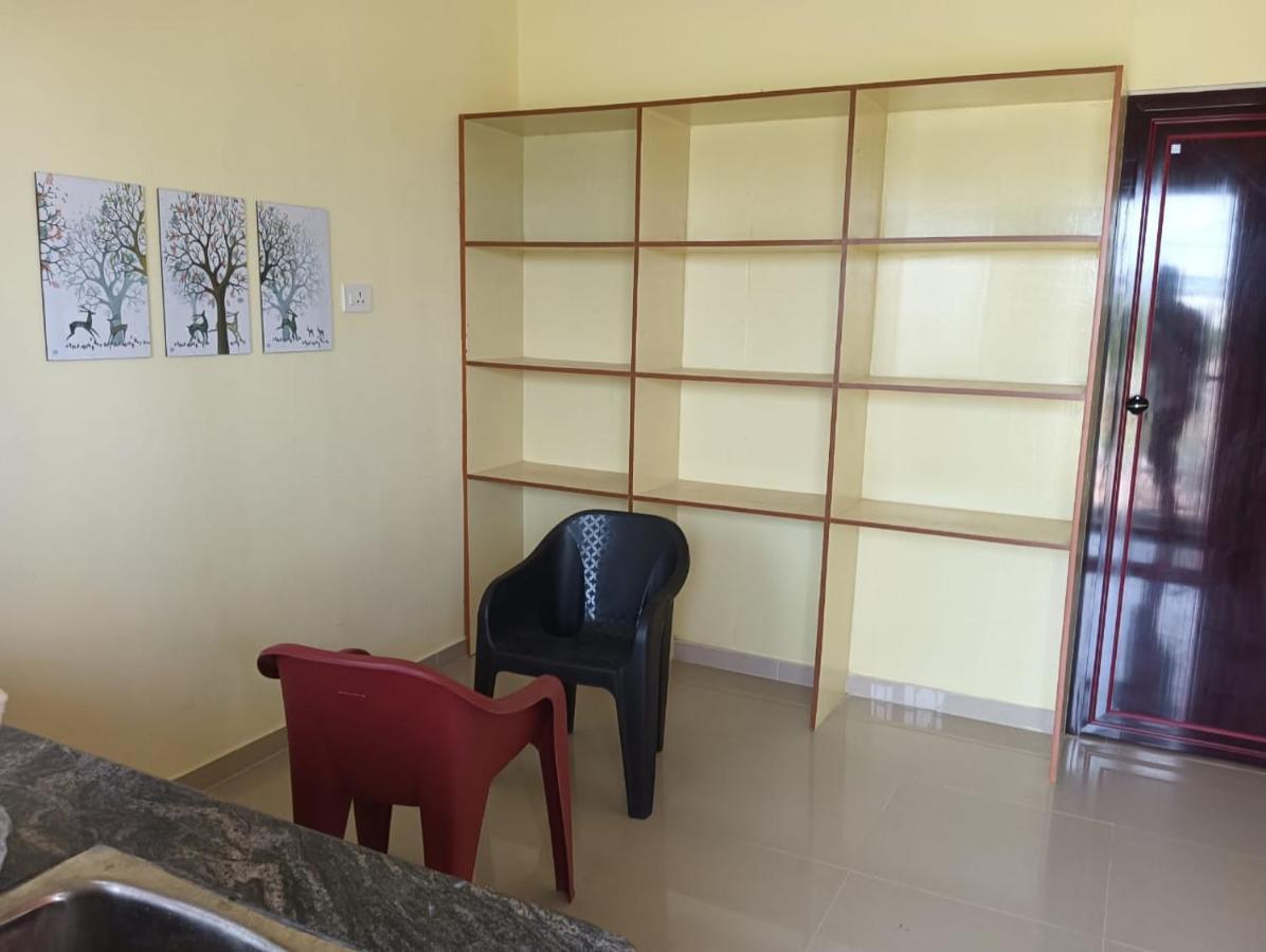 Surathi Enclave Standard Rooms Karumattampatti Extérieur photo
